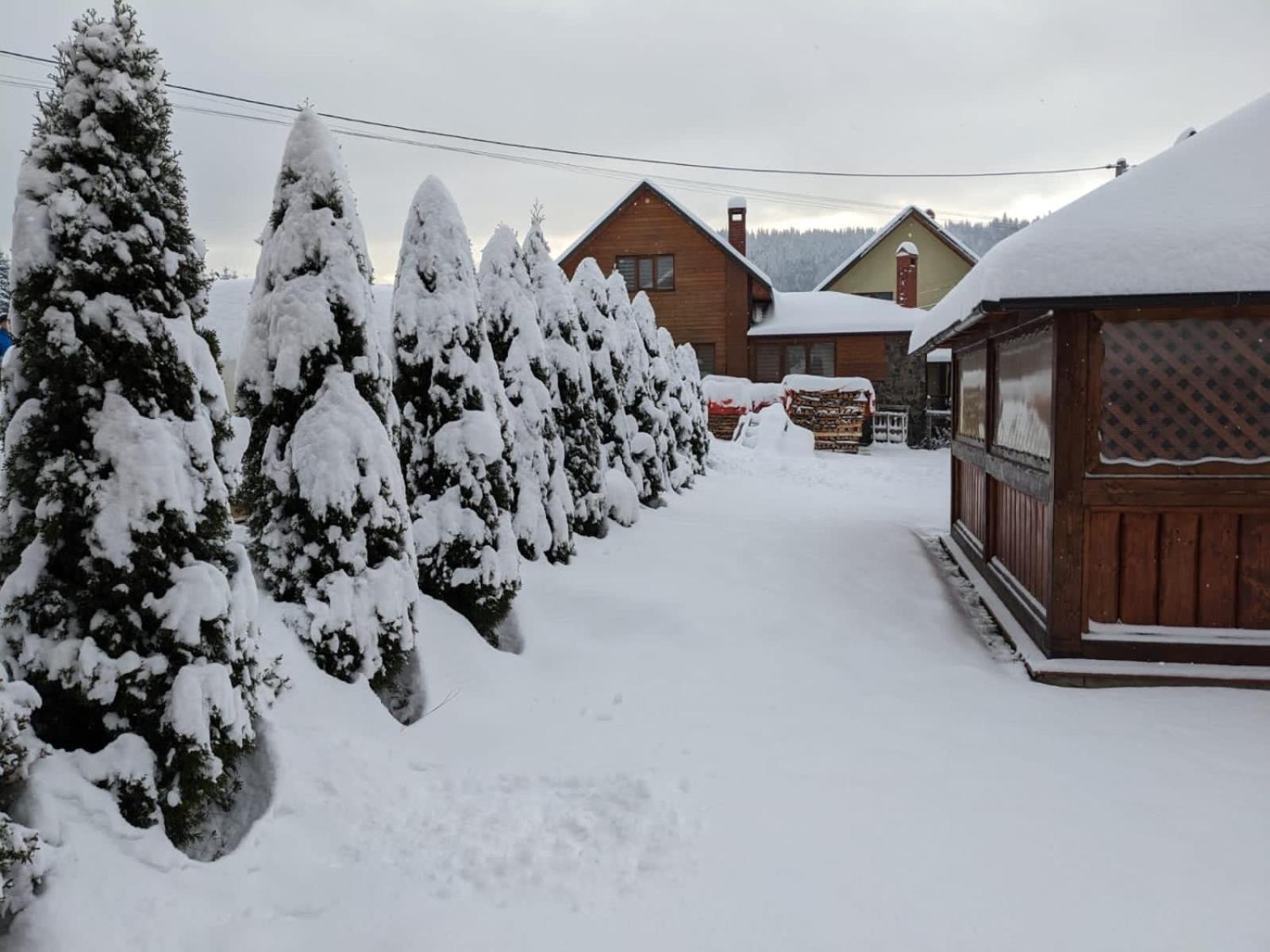 Hotel Aura Karpat Bukovel Exterior foto