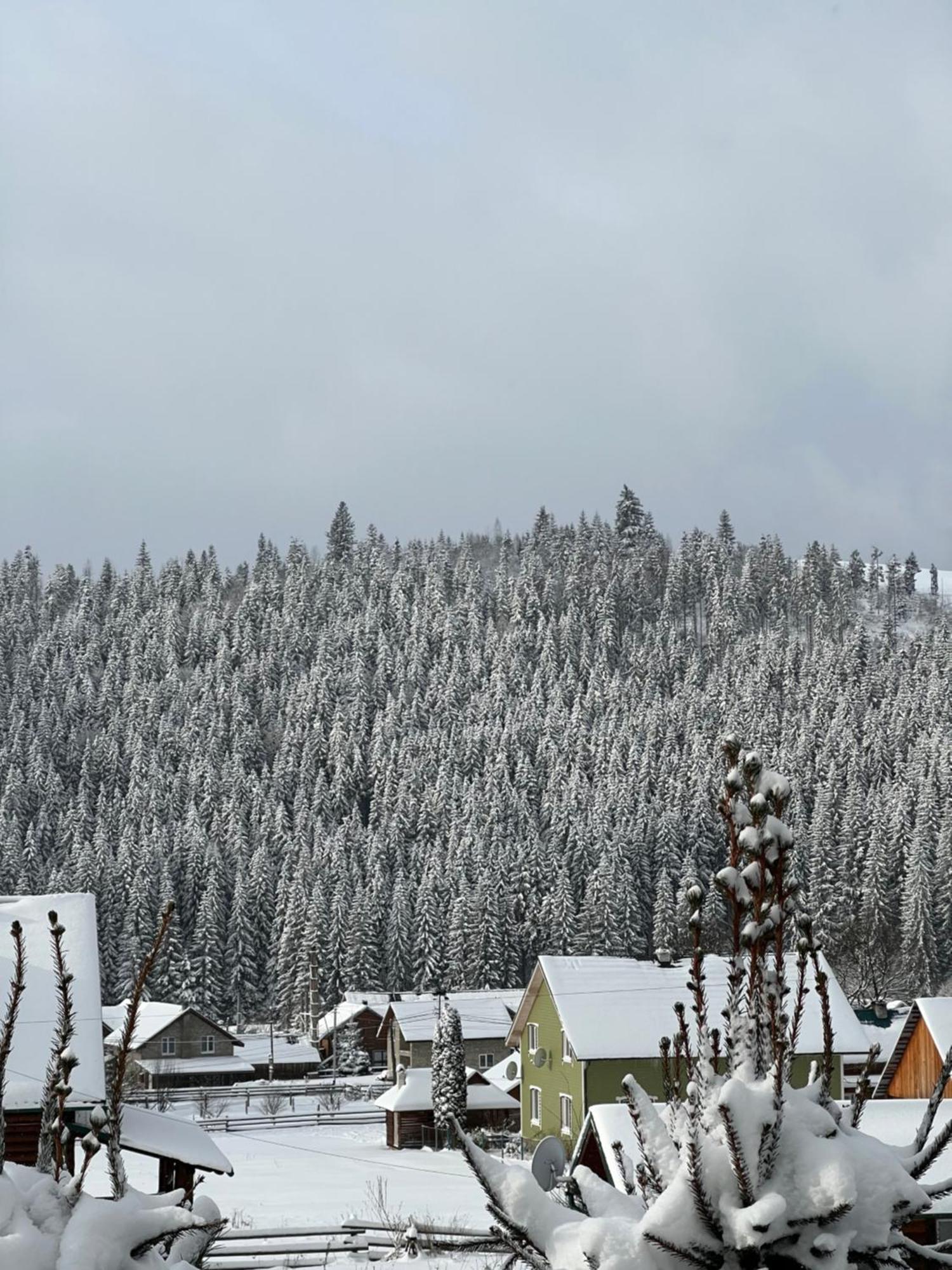 Hotel Aura Karpat Bukovel Exterior foto