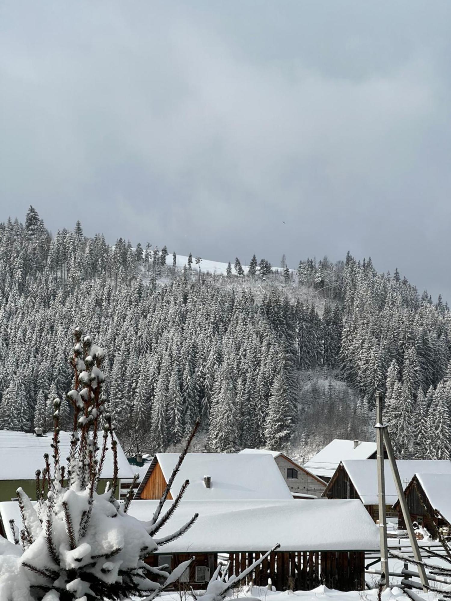 Hotel Aura Karpat Bukovel Exterior foto